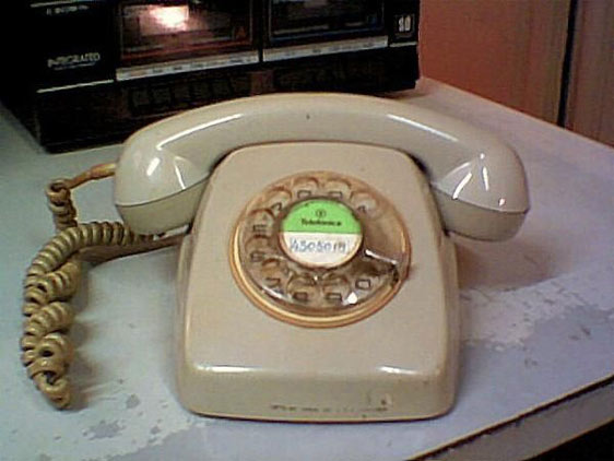 Telefono antiguo a disco asi se marcaba antes para realizar una