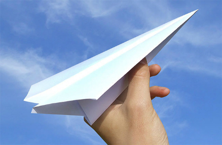 Avion de papel